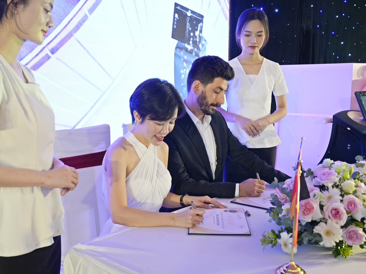 chuyển giao công nghệ triệt lông